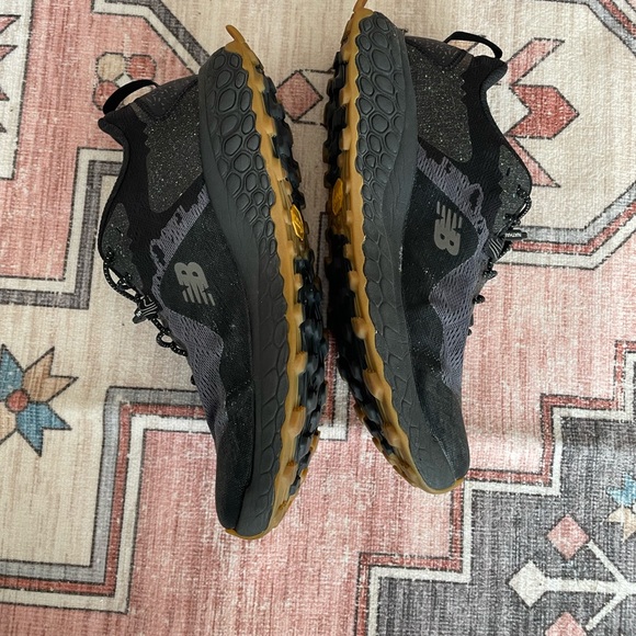 Black New Balance Sneakers - Picture 4 of 7